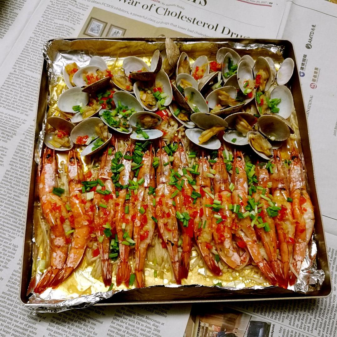 蒜蓉金针菇烤花蛤虾