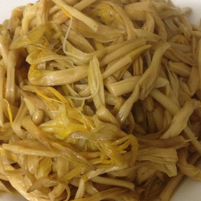 黄花菜炒金针菇的做法