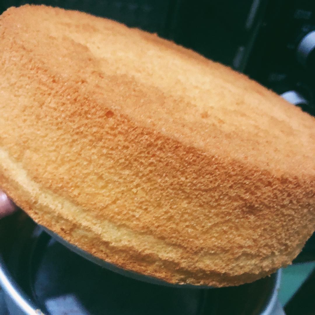 烤箱做蛋糕（戚风蛋糕的做法）