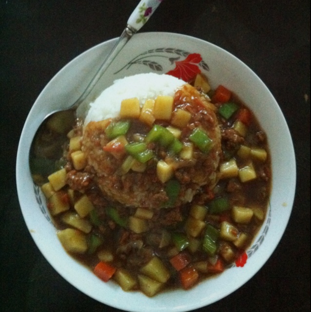 土豆牛肉盖饭