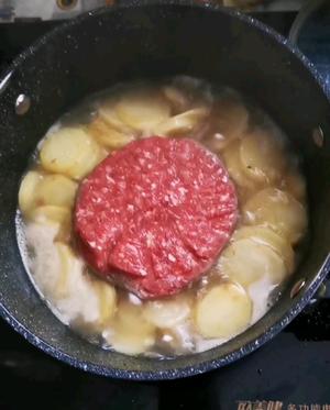 金汤土豆牛肉饼的做法 步骤4