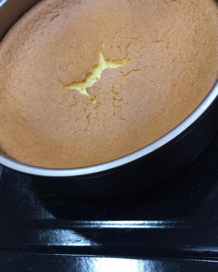 烤箱做蛋糕（戚风蛋糕的做法）