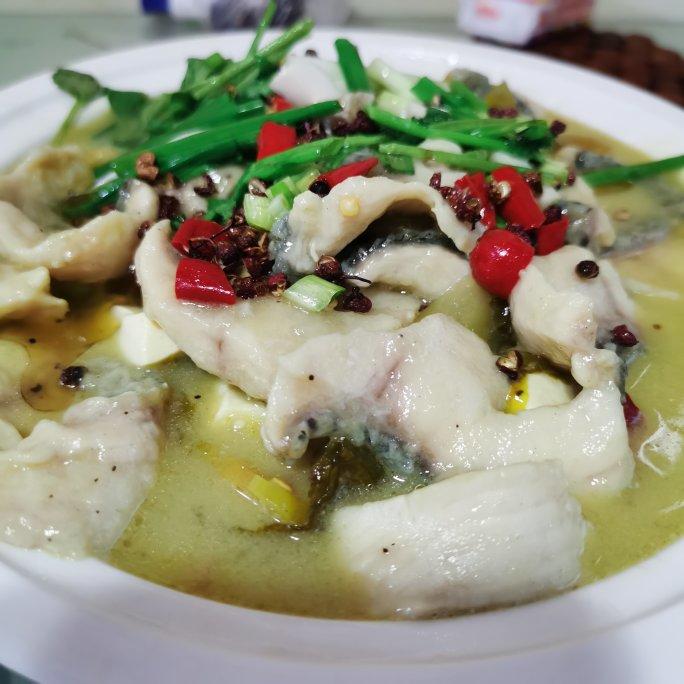 白菜蹲完白菜蹲做的张立老坛酸菜乌鱼片