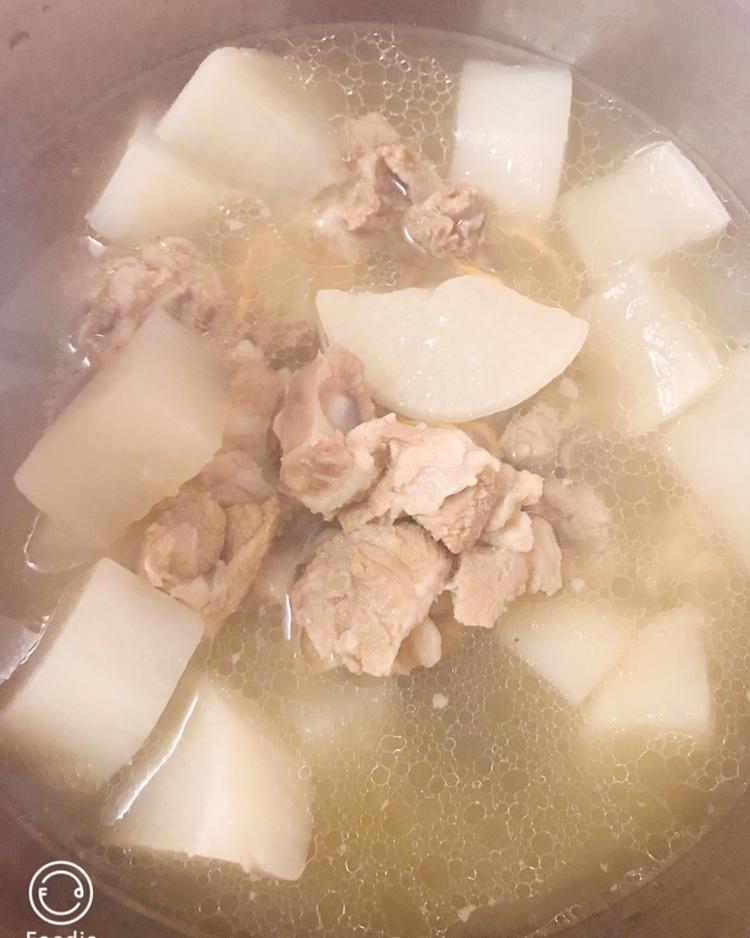 排骨萝卜汤