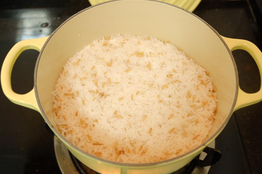 铸铁锅米饭之杂粮饭