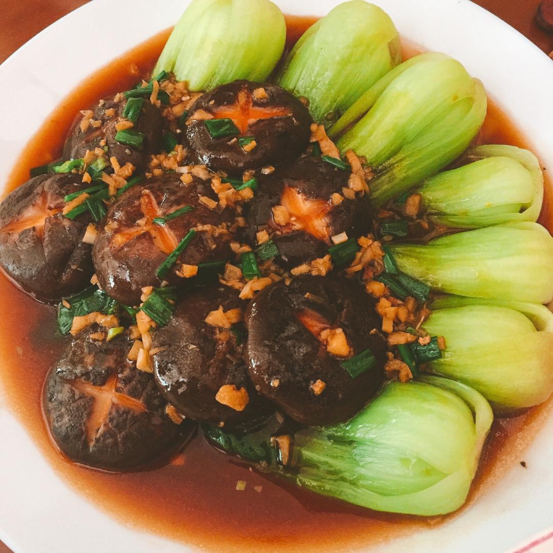 浇汁香菇油菜