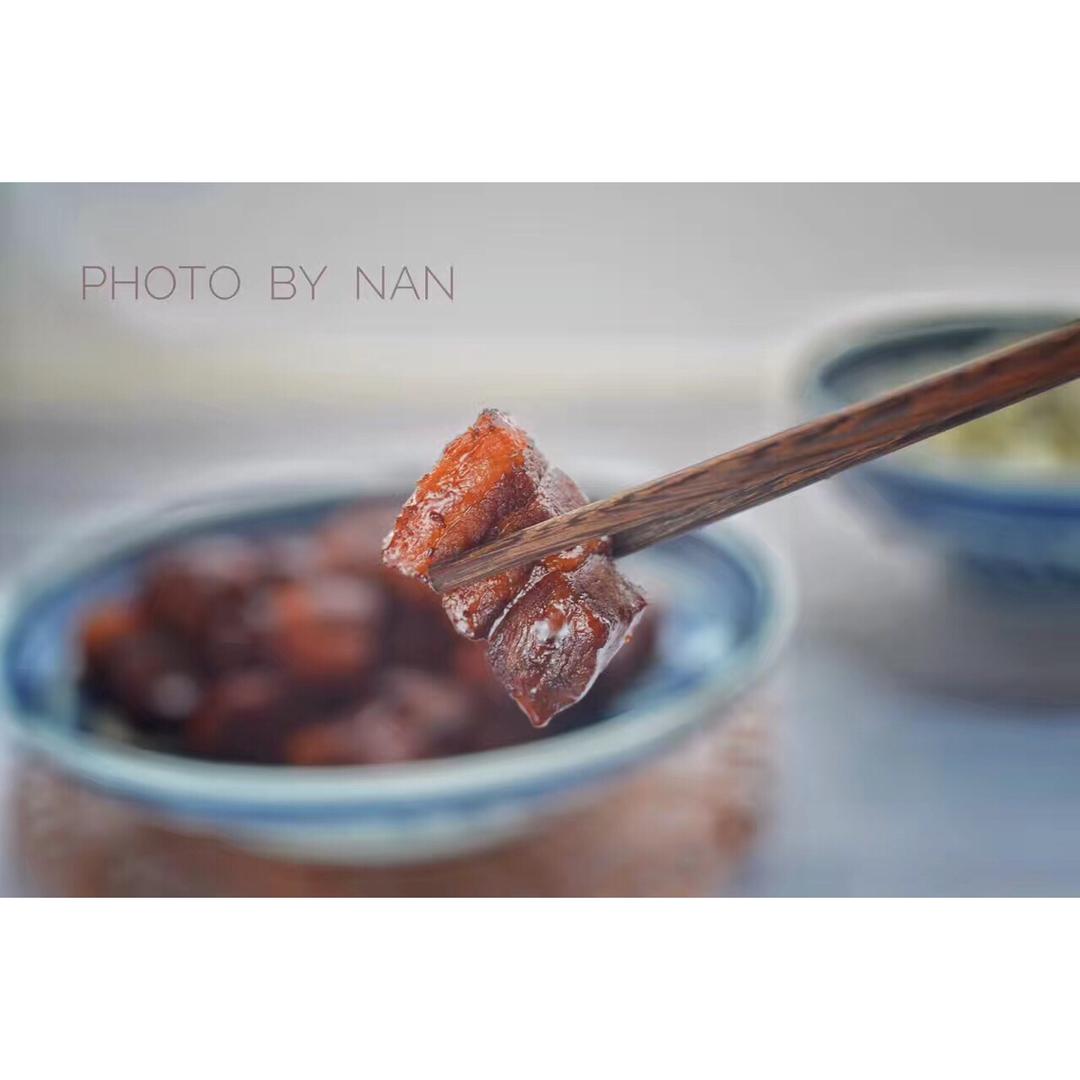 吃着碗里望着锅里的红烧肉