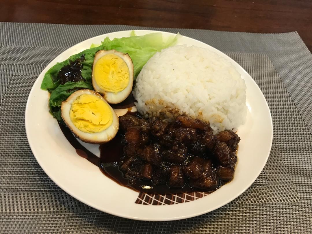 洋葱酥卤肉饭