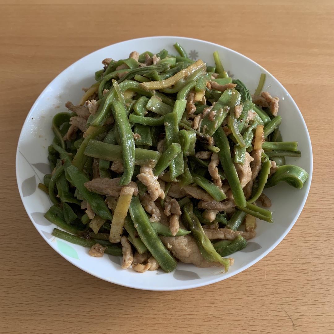 贡菜榨菜炒肉丝