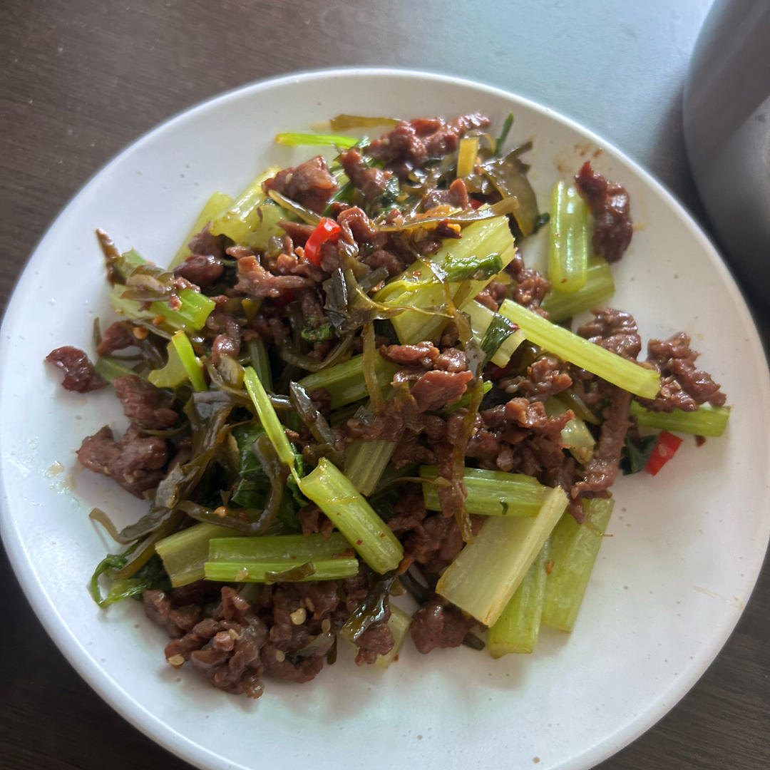 爆好吃的蒜香泡菜牛肉（超下饭）