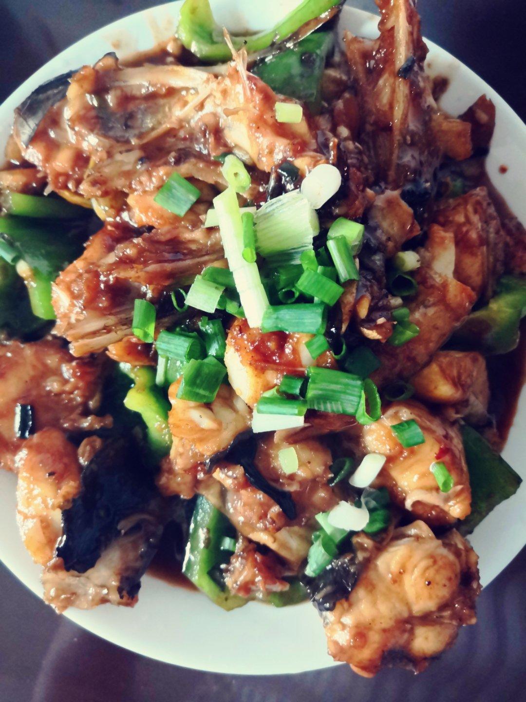 本帮烧法：红烧鮰鱼（江团）超下饭：一块鱼让你吃下一碗饭的美味