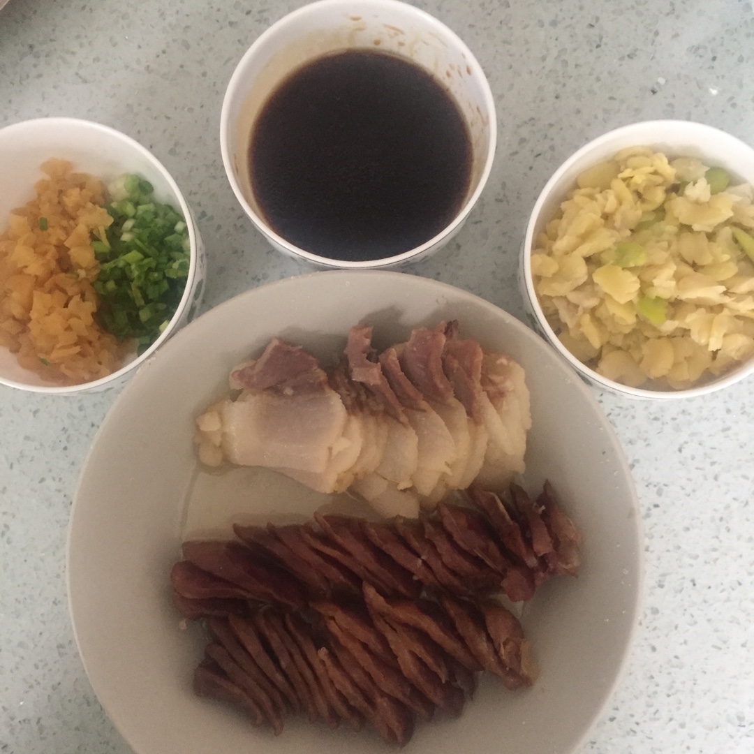 香肠煲仔饭