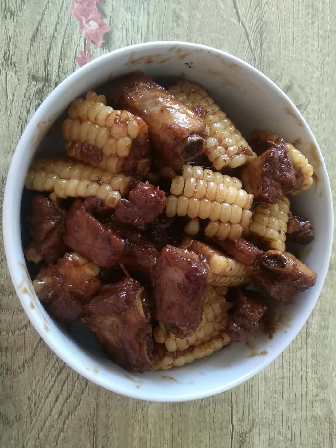 玉米烧排骨