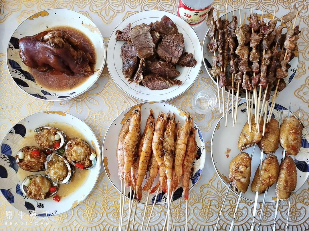 生烤羊肉串