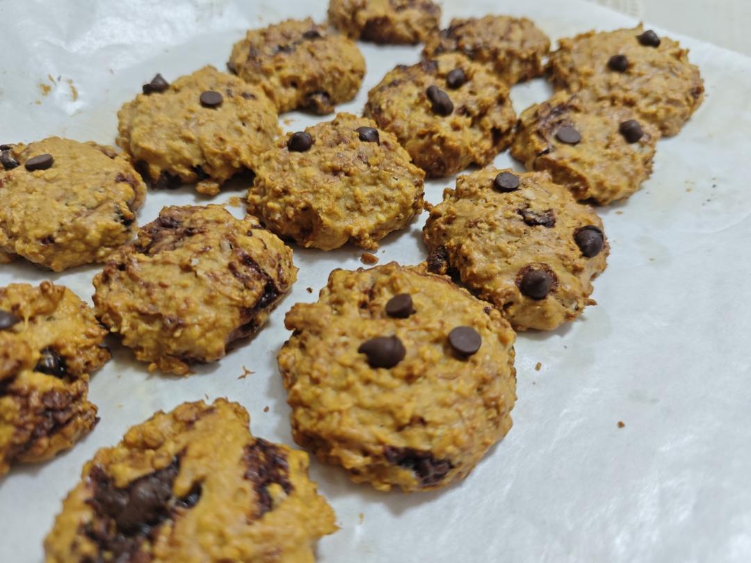 燕麦饼干，无黄油配方无需打发，保证各个酥掉渣，不干不噎不变硬