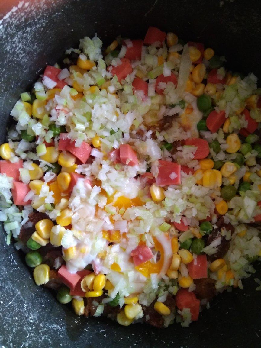 香肠煲仔饭