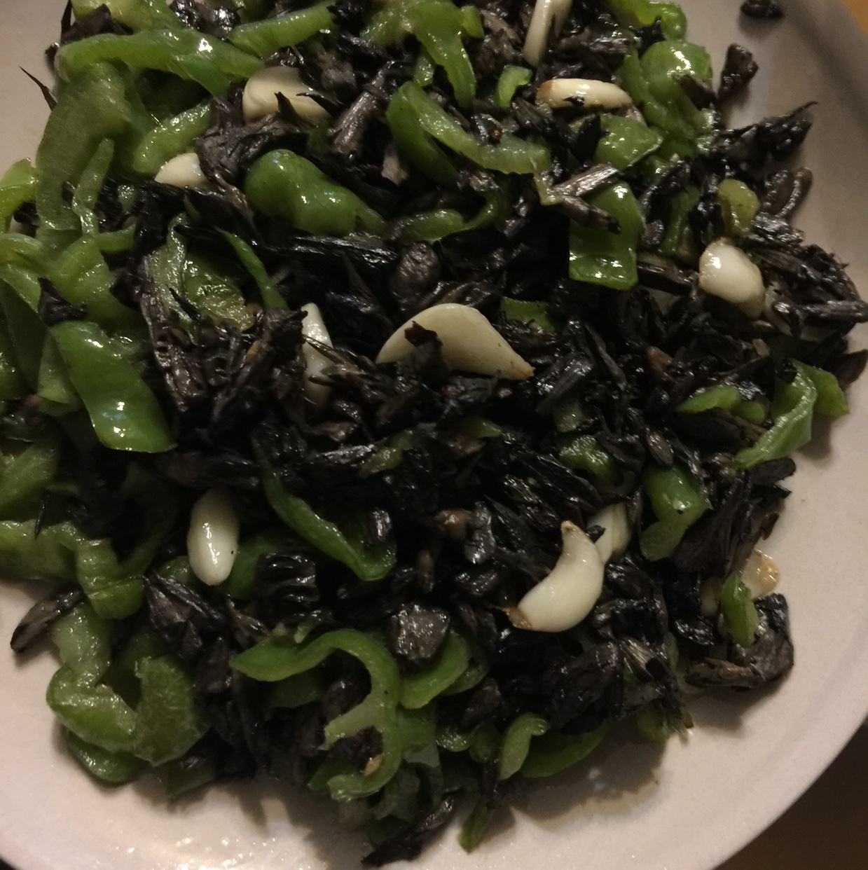还是小臭猪她妈好听做的青椒干巴菌