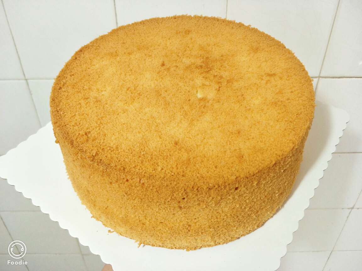 加高8寸戚风蛋糕（含普通8寸、加高6寸、普通6寸、蛋糕卷的食材用量）的做法