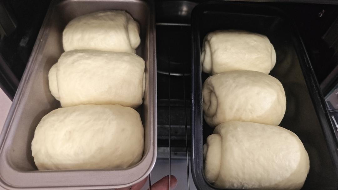 吐司，奶香手撕面包，超级香浓