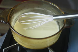 蜂蜜焦糖白巧克力卷的做法 步骤1