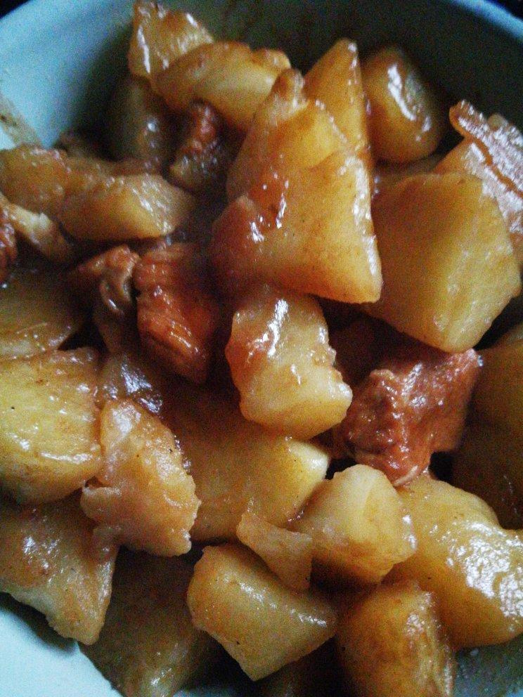 红烧土豆块