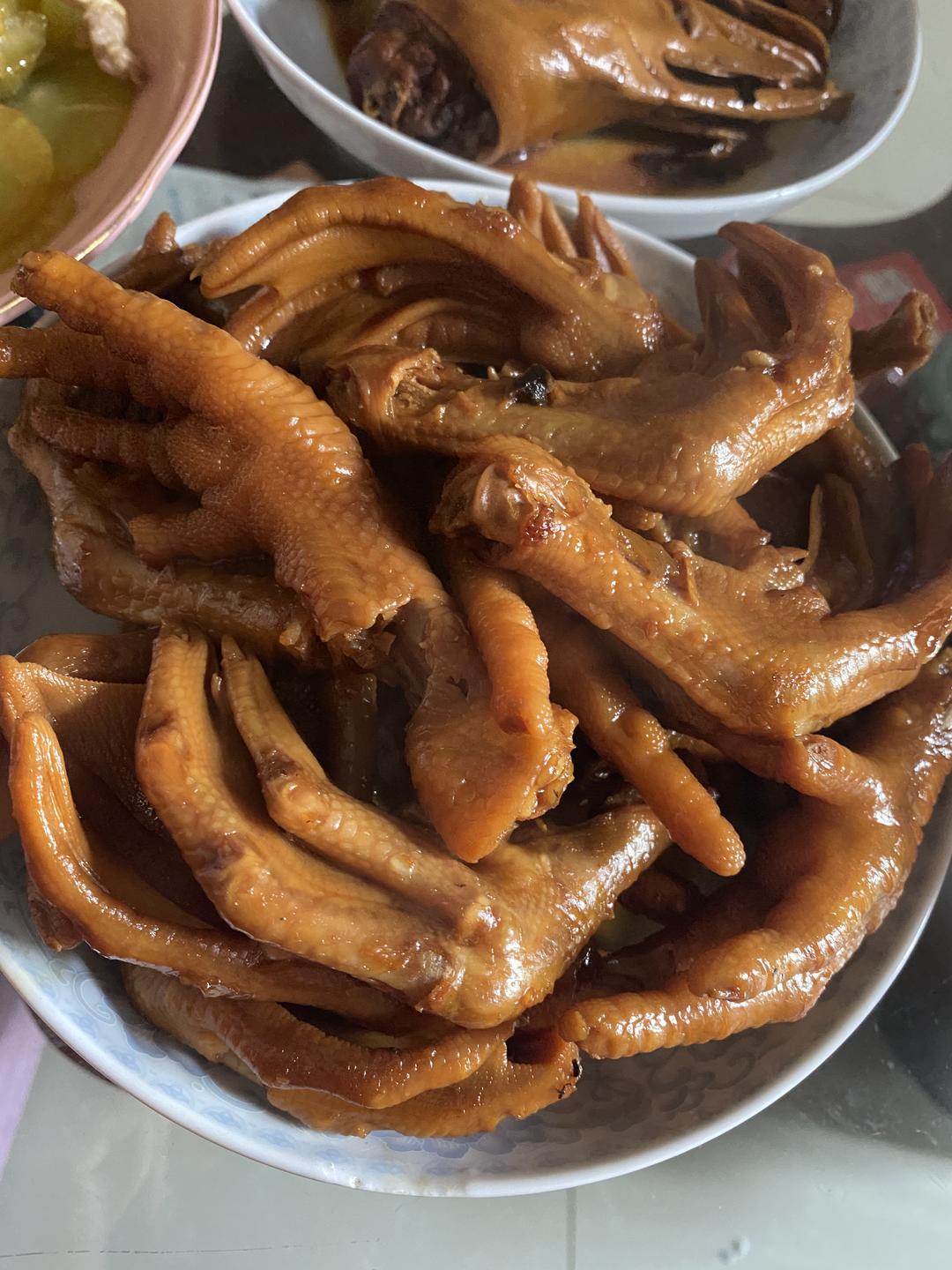 卤鸡爪鸭爪鸭头