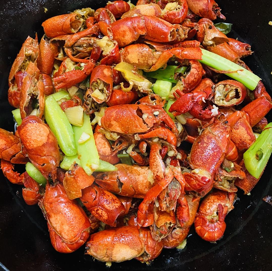 香辣小龙虾-超详细处理干净步骤！