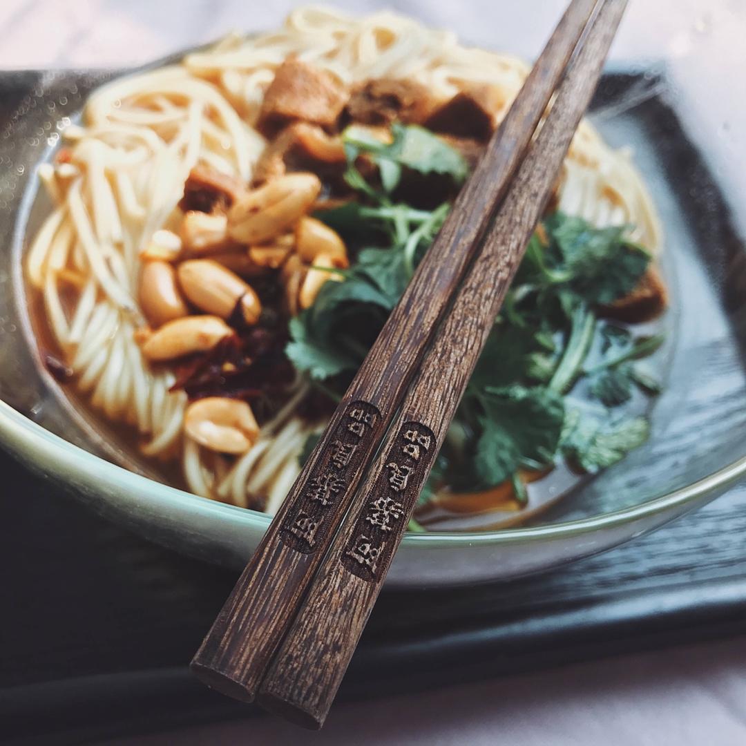 牛肉刀削面