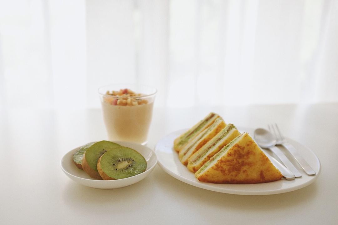 牛油果培根西多士