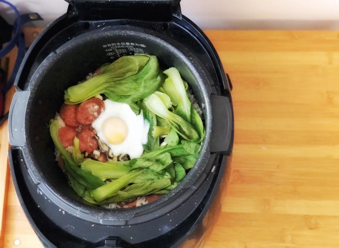 【电饭煲腊肠煲仔饭】