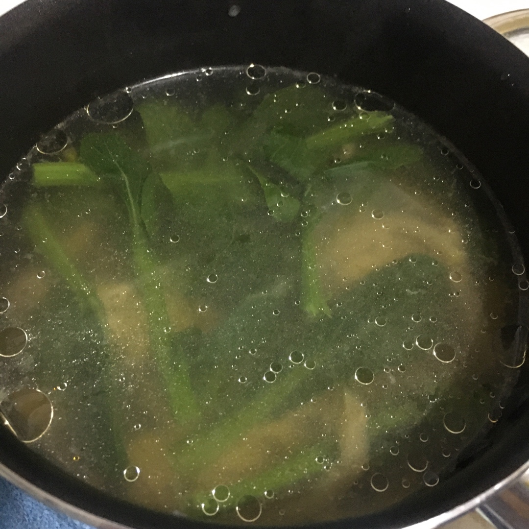 青菜榨菜肉丝汤