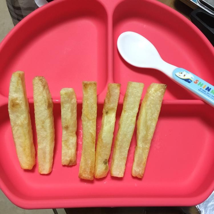 谁说孩子不能吃薯条？别人家孩子吃薯条也健康！
婴儿烤箱版薯条