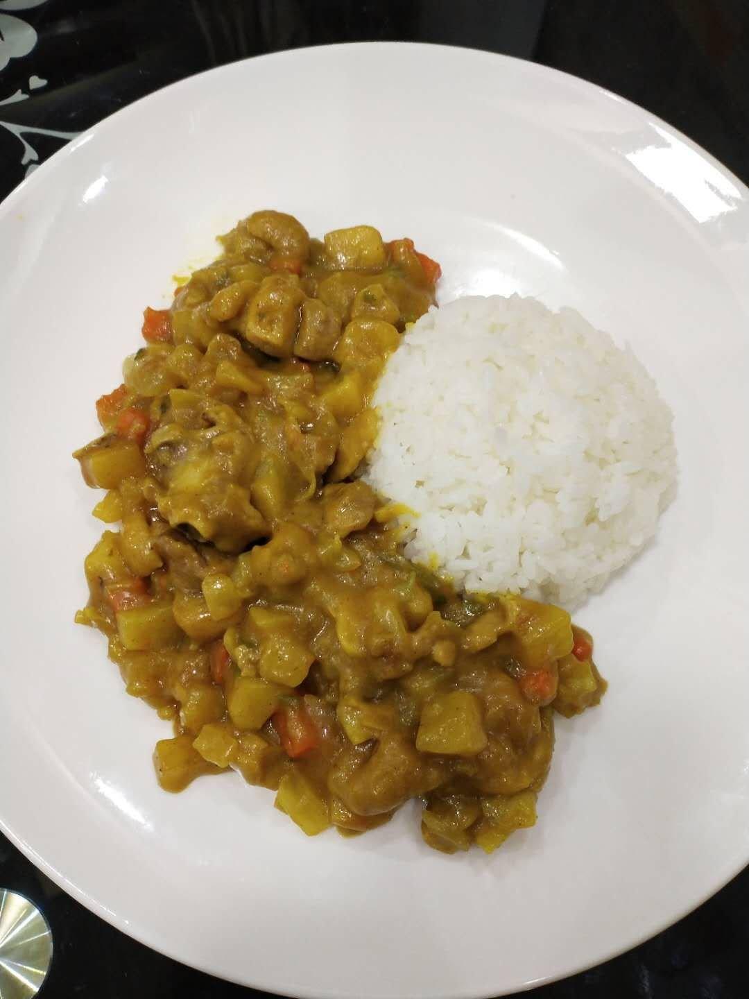 咖喱鸡肉饭
