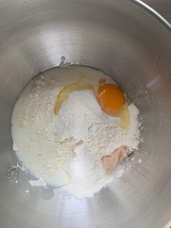 纯奶手撕吐司的做法 步骤1