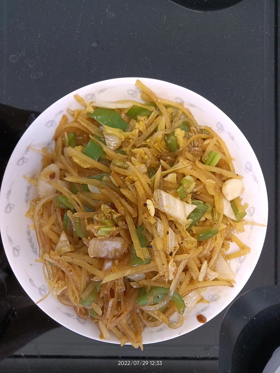 土豆丝炒粉条
