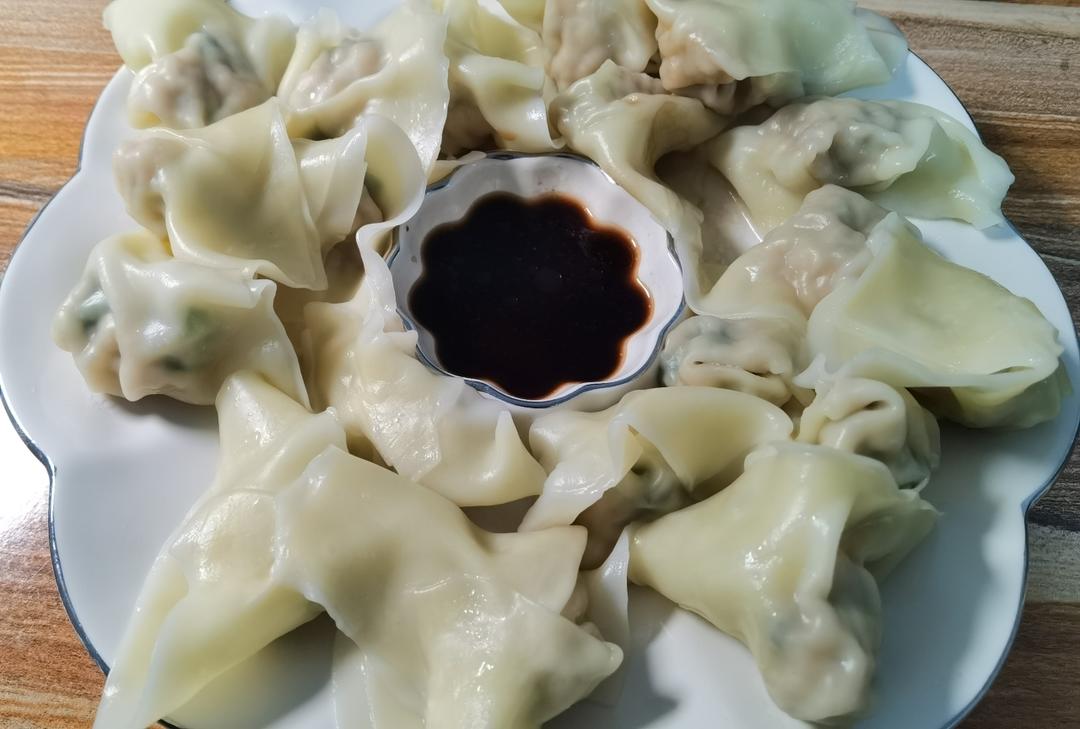 经典芹菜猪肉馅(不是经典我不发)
