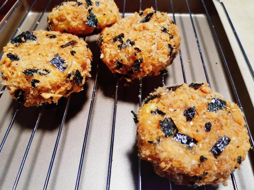 美味海苔肉松小贝