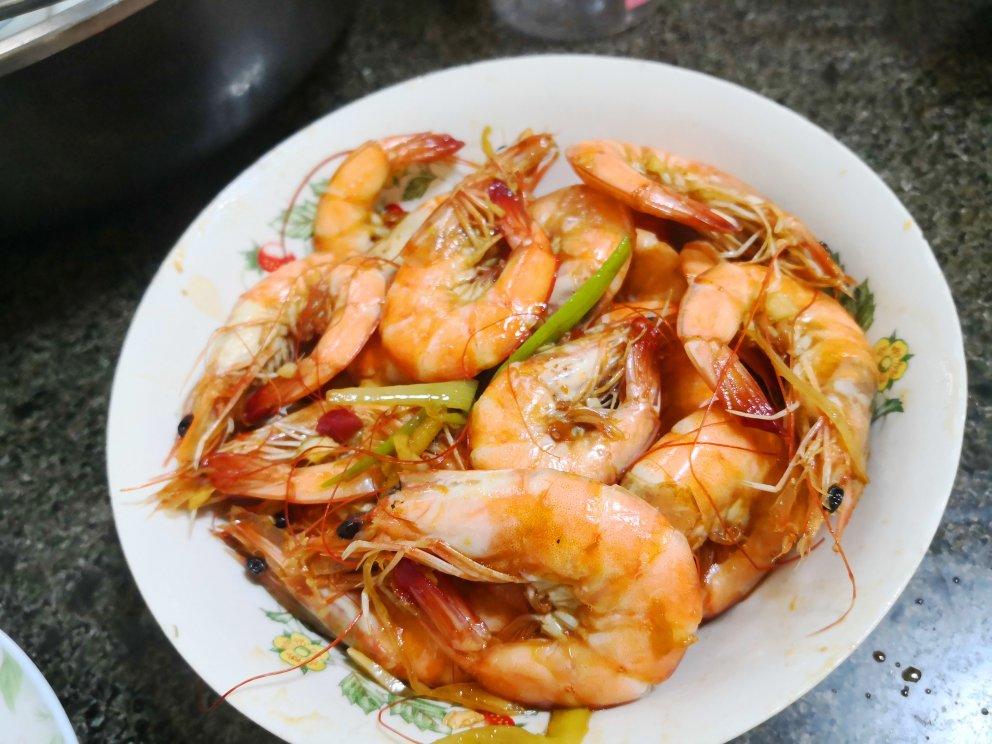 10分钟搞定，好吃到舔手指的油焖大虾