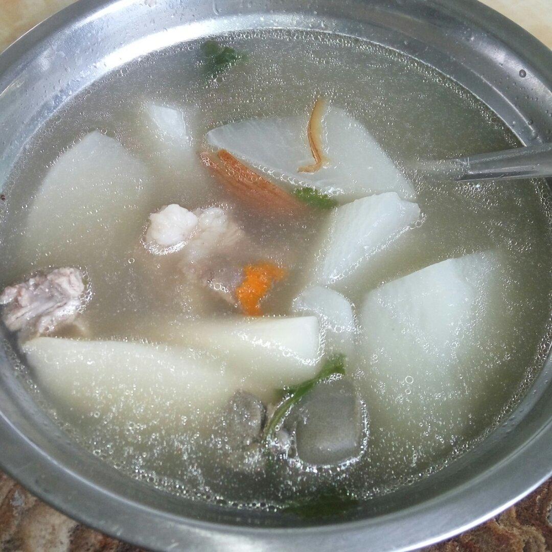 羊肉萝卜汤