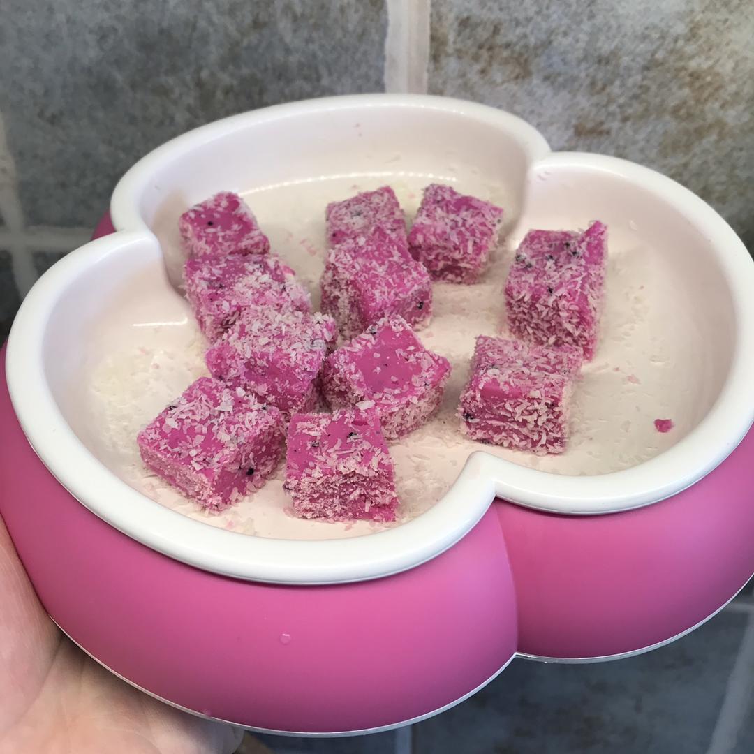 火龙果椰蓉小方