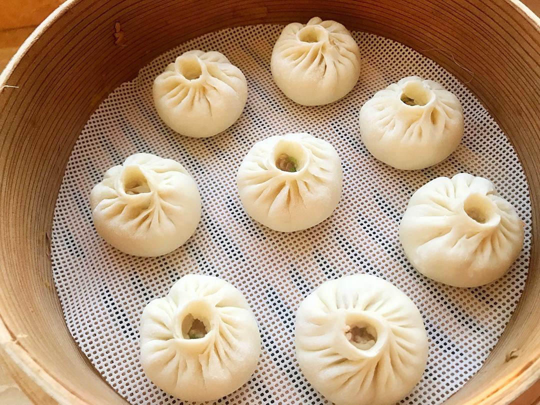 灌汤小笼包