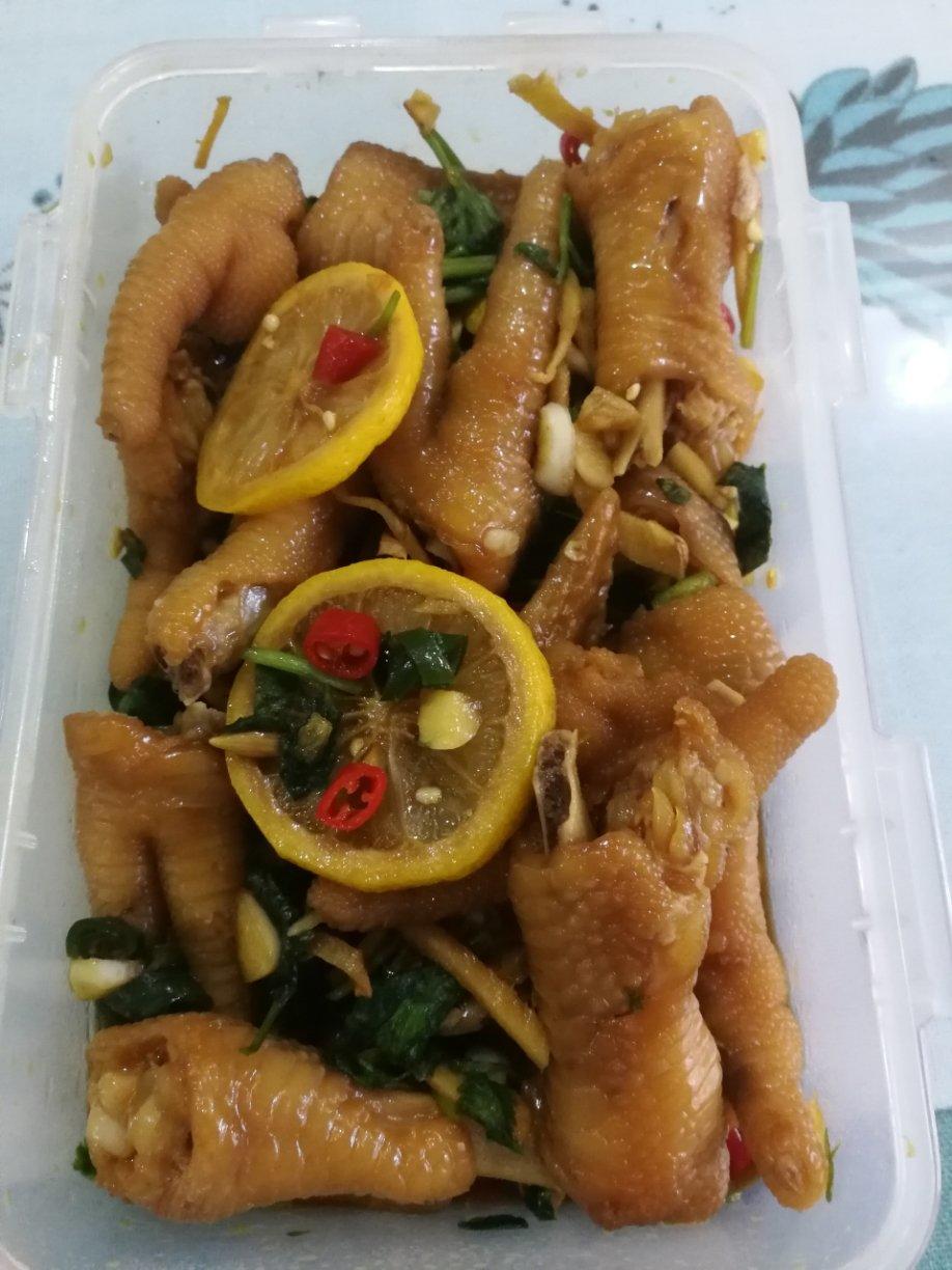 秘制凉拌酸辣鸡爪