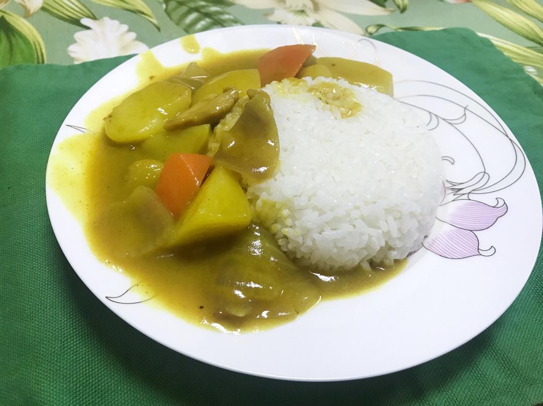咖喱鸡肉饭