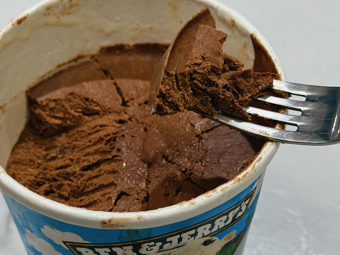 无蛋无水无冰渣，超简单巧克力冰淇淋