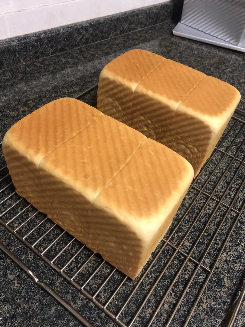 升级版奶香手撕吐司