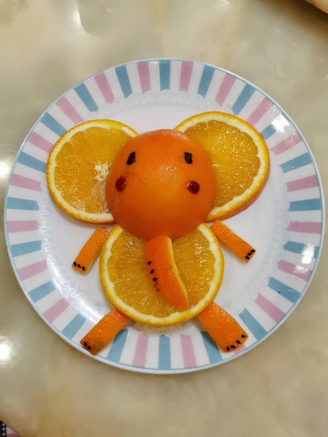 稀里糊涂880516做的趣味水果拼盘大象