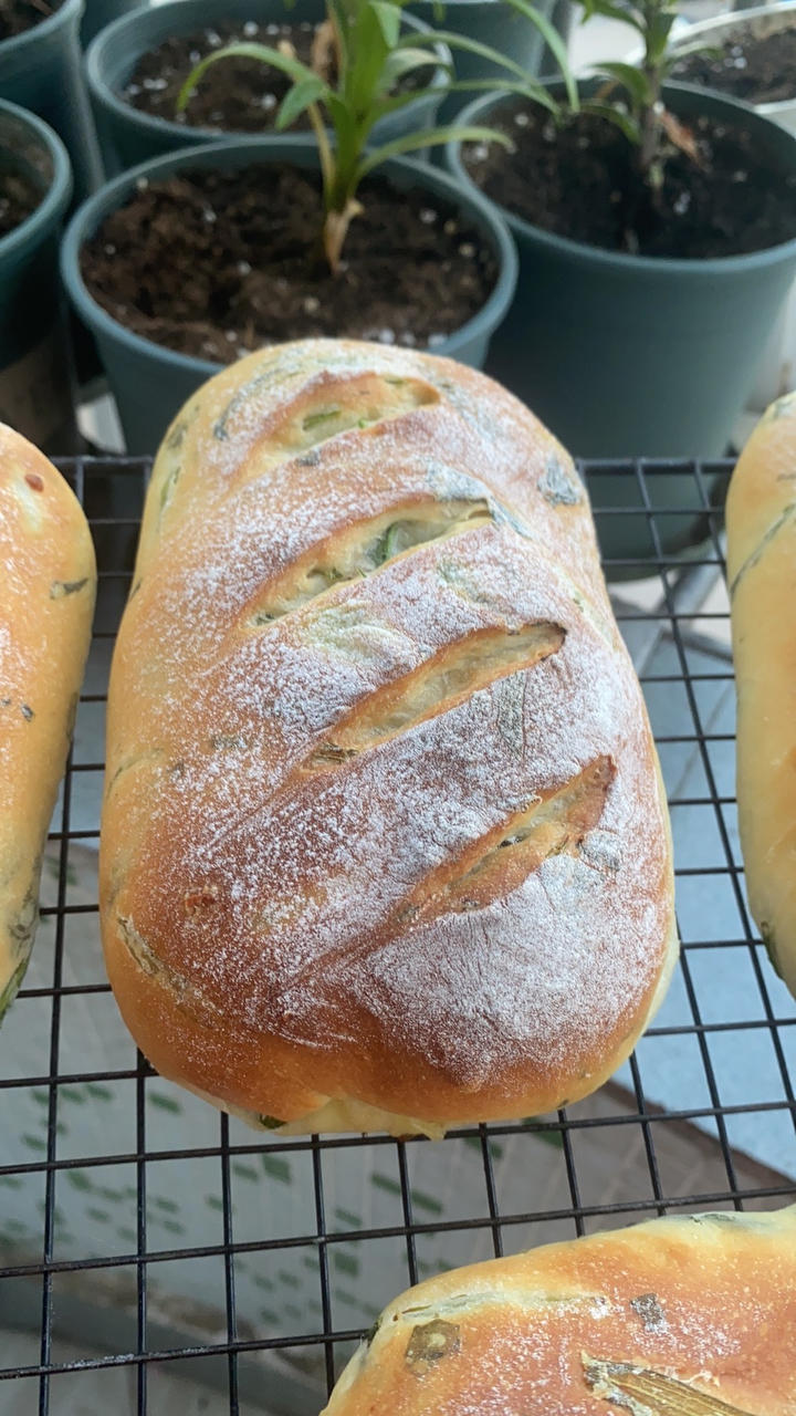 菠菜芝士咸面包