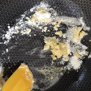 奶油蘑菇汤的做法 步骤4