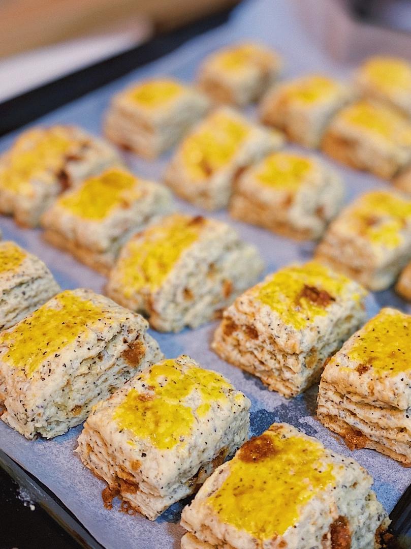 完美裂纹～百分百成功的超好吃奶香司康（禁止搬运）