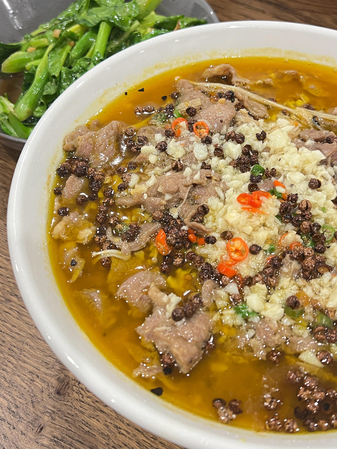 唇齿留香的爽口金汤肥牛卷